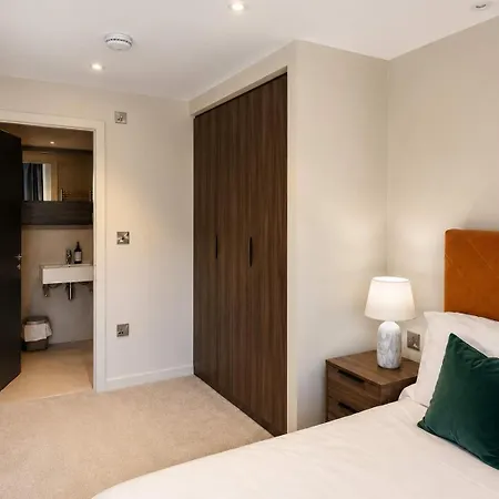The Pullman - Stylish By Station & Walls York